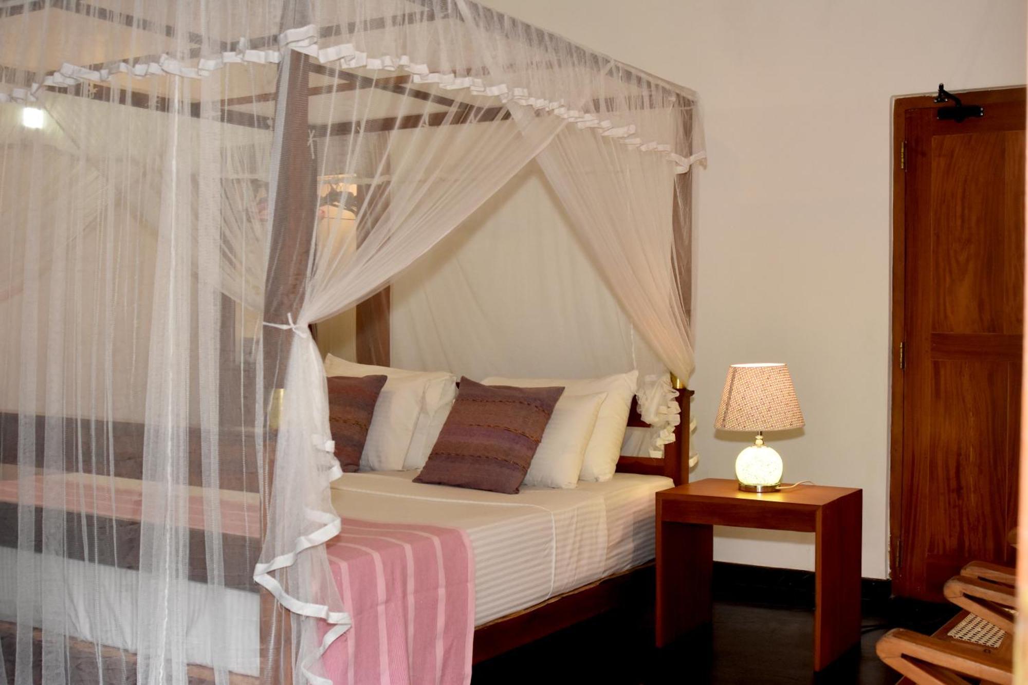 Villa Polhena Matara Room photo